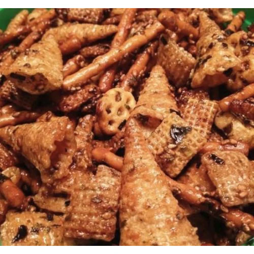 Hawaiian Local Style Furikaka Party Mix in Family-Size 22 Oz. Container - Image 5
